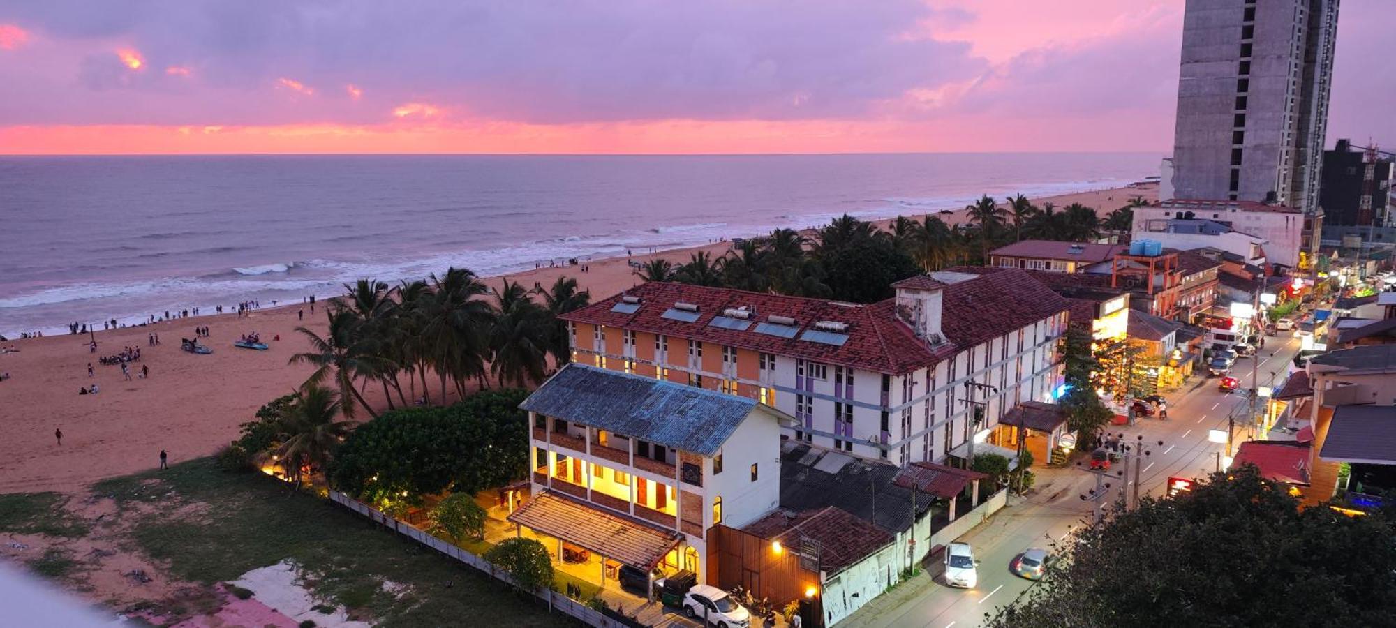 Randy'S Seaview Studio Негомбо Экстерьер фото